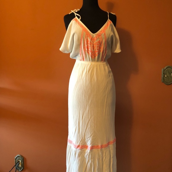 Flying Tomato Embroidered Cold Shoulder Maxi Dress - Picture 6 of 6